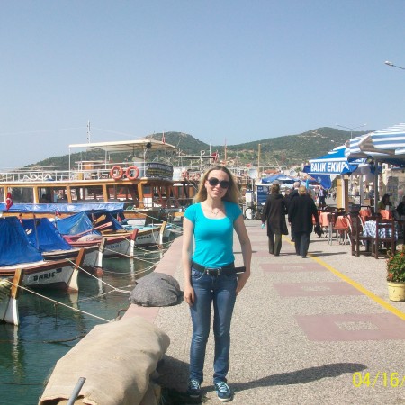 Nisan ayı olmasına rağmen hava çok sıcak olunca montları çıkarmak zorunda kalmıştık.  